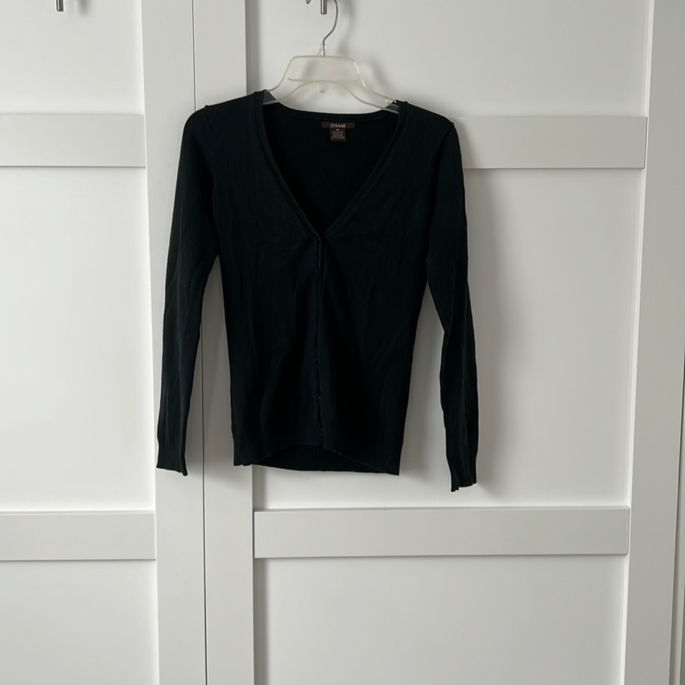 STRAND Women’s XS Black Sweater